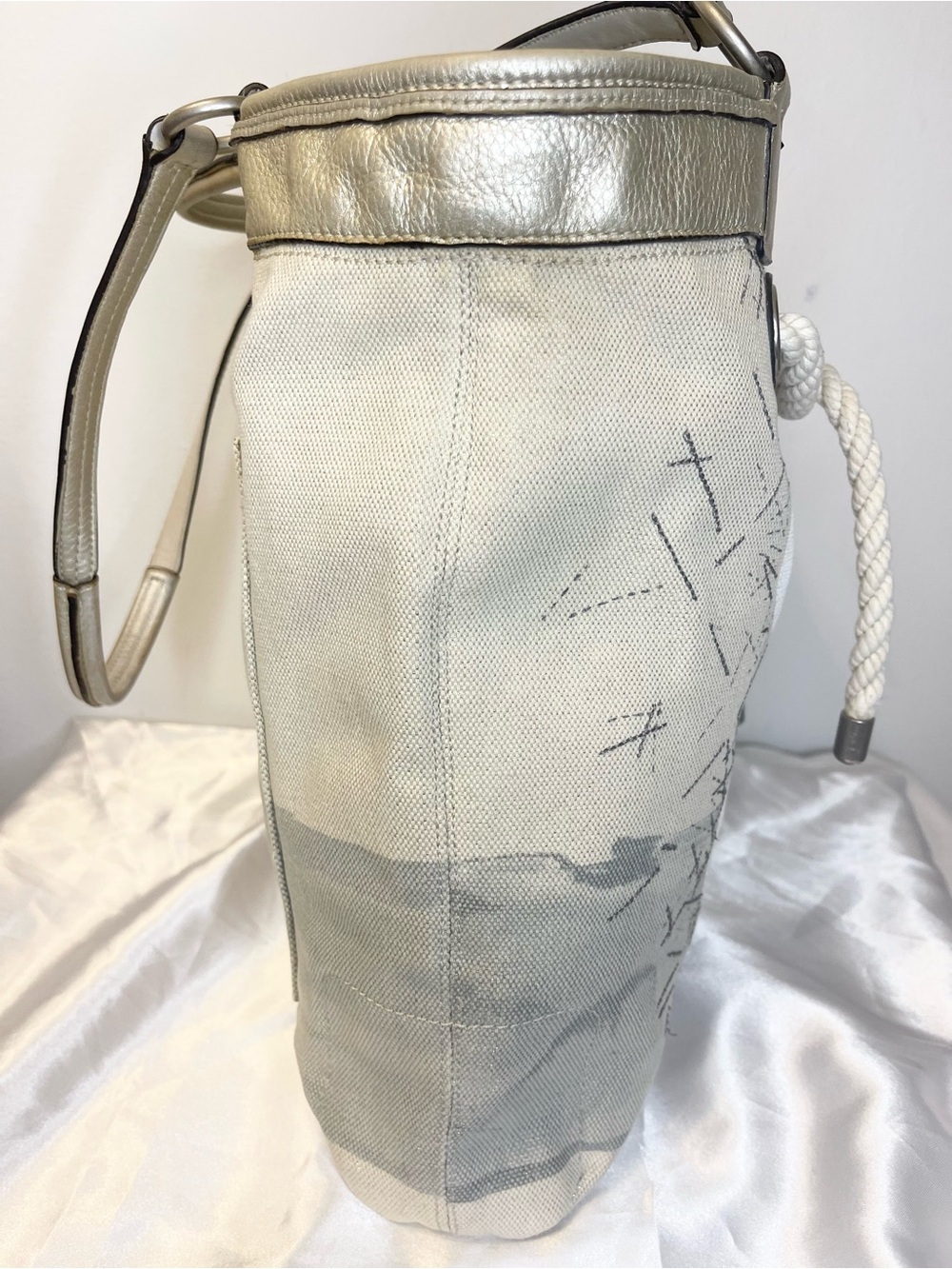 Coach Audrey Leigh Seahorse Beach Tote Bag (Style #17039) Limited Edition - Picture 7 of 17